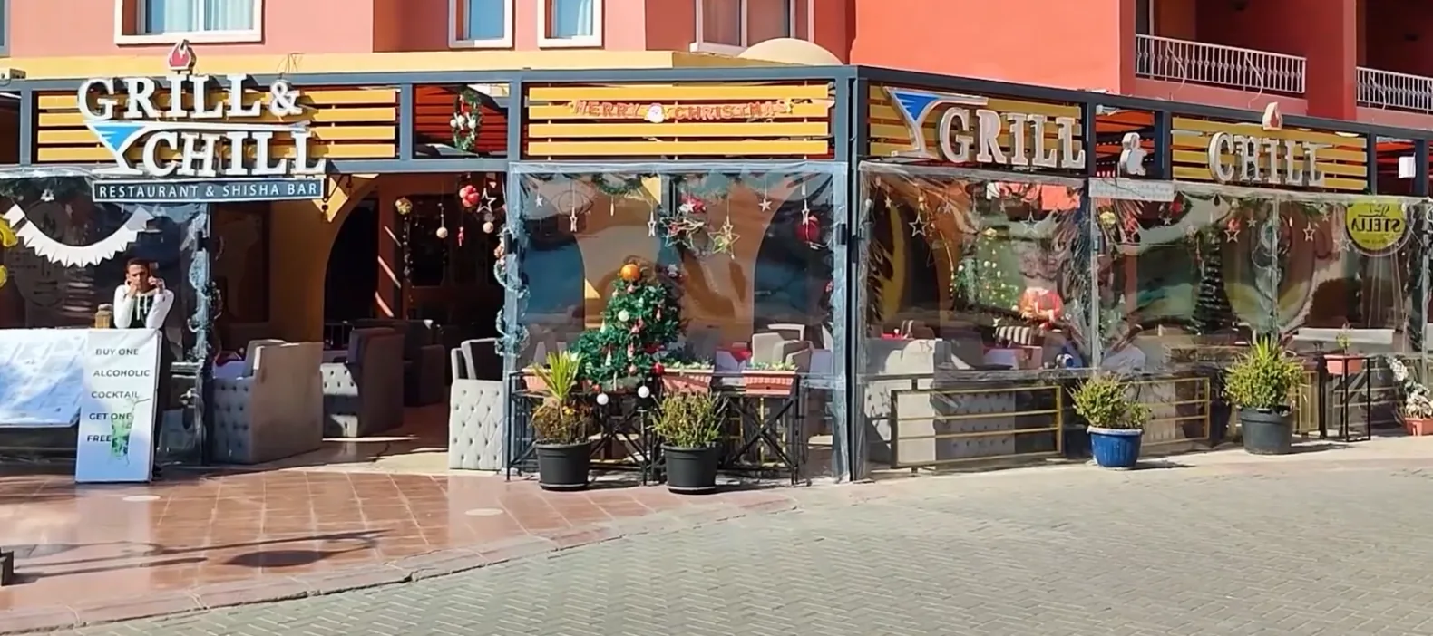 Grill & Chill restaurant and shisha bar at Hurghada Marina.