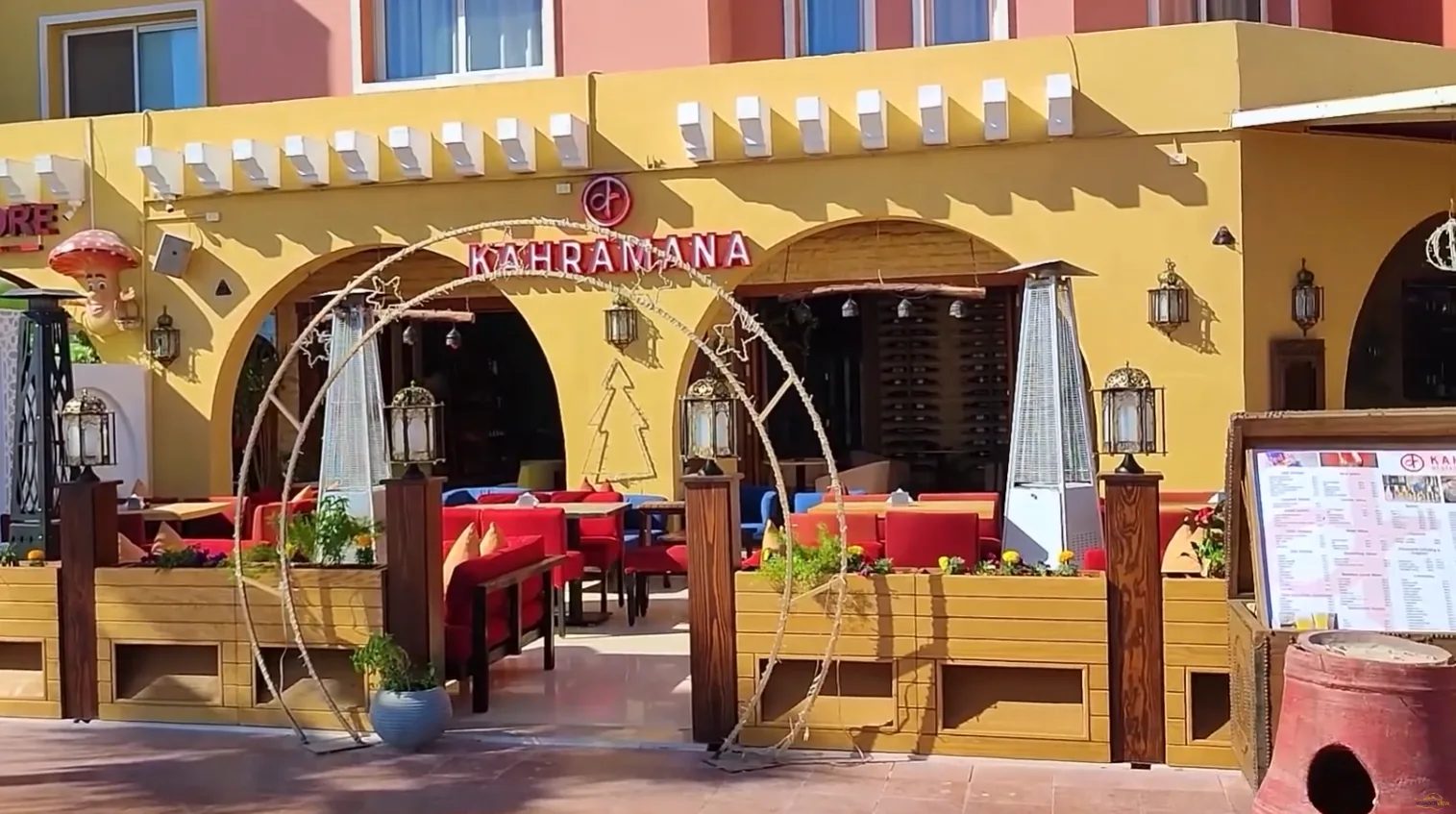 Kahramana restaurant at Hurghada Marina.