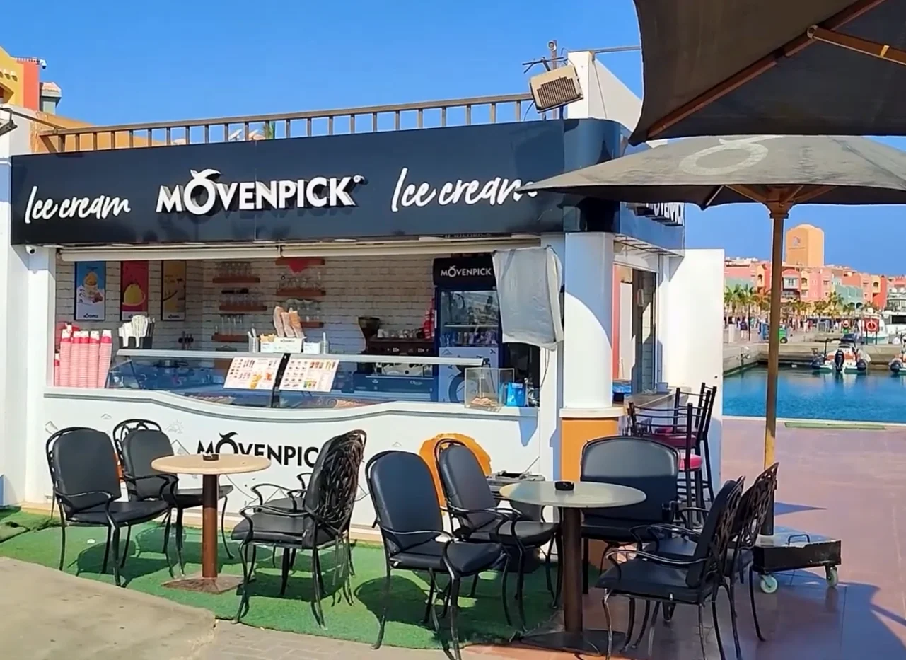 Mövenpick Ice Cream counter